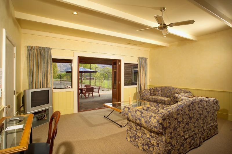 Manata Homestead & Lodge Queenstown Bagian luar foto