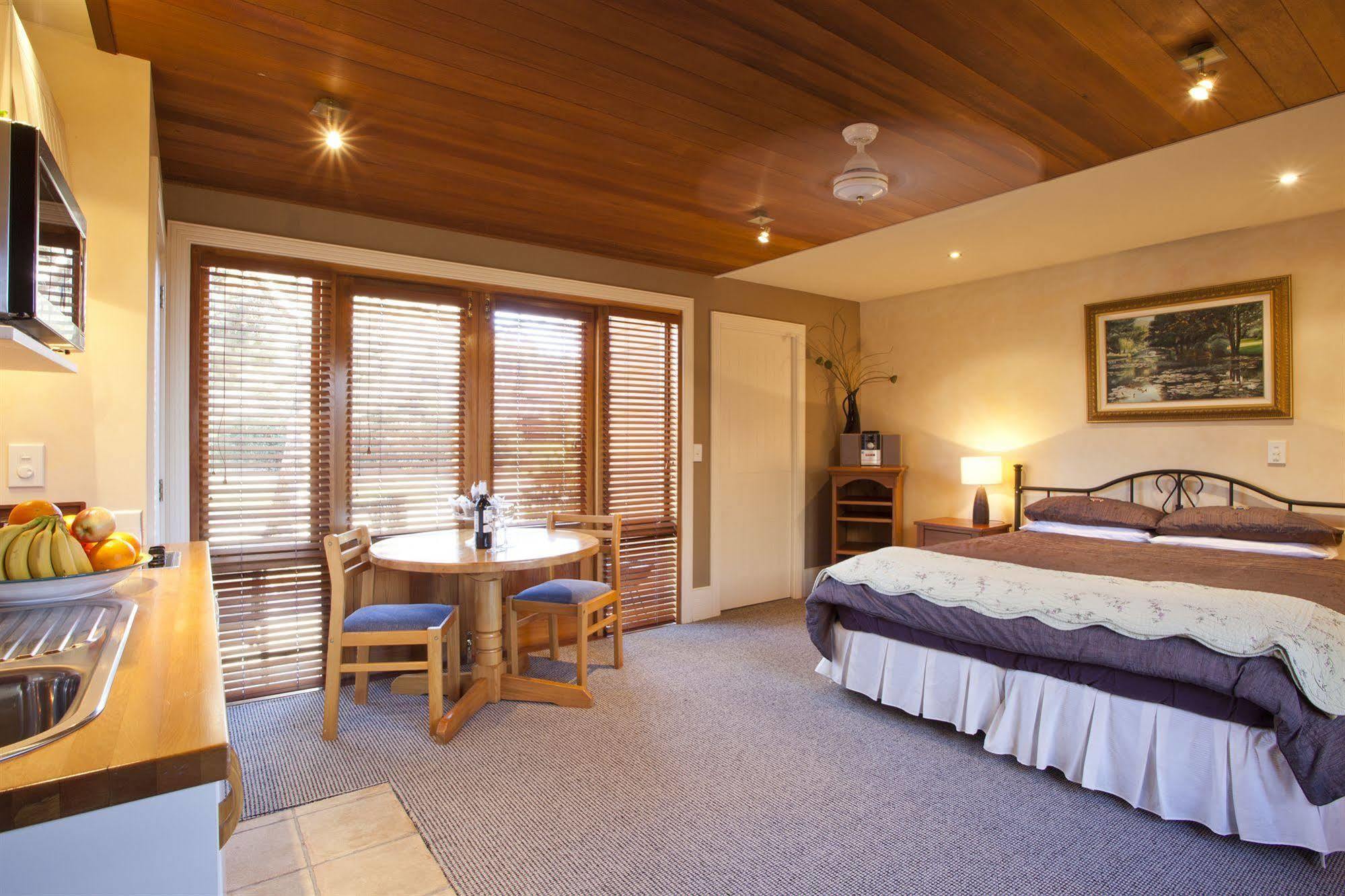 Manata Homestead & Lodge Queenstown Bagian luar foto